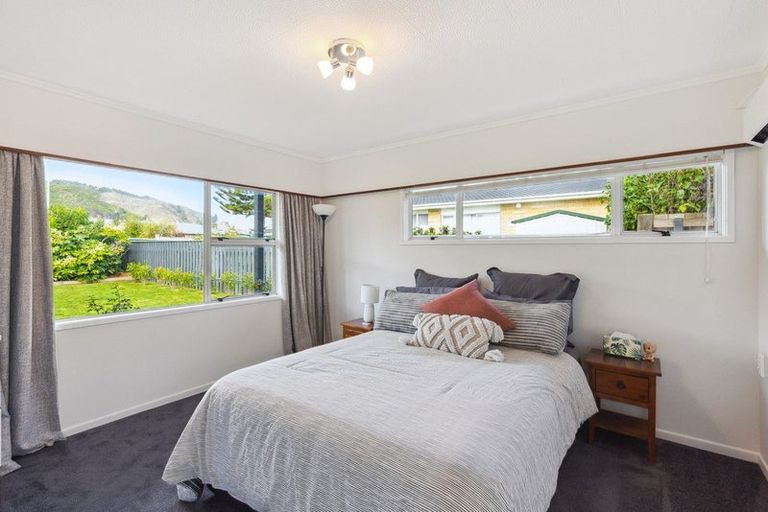 Photo of property in 4 Belvedere Avenue, Waikanae, 5036