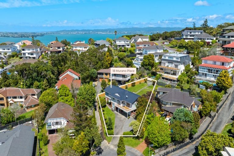 Photo of property in 18 Murano Place, Chatswood, Auckland, 0626