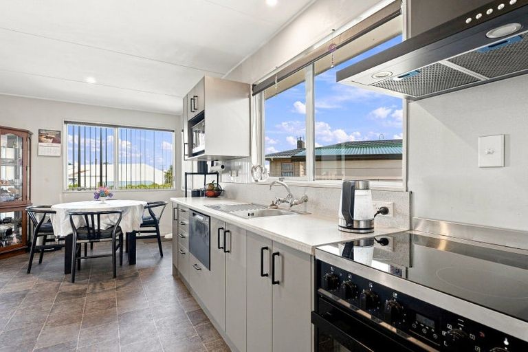 Photo of property in 1a Mosston Road, Castlecliff, Whanganui, 4501
