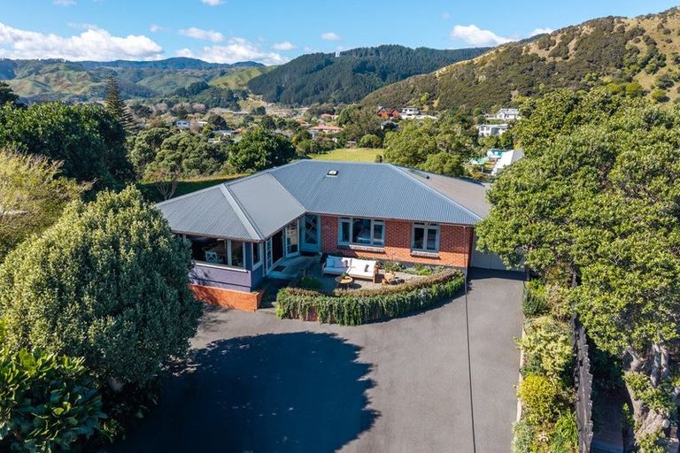 Photo of property in 19 Pingau Street, Paekakariki, 5034