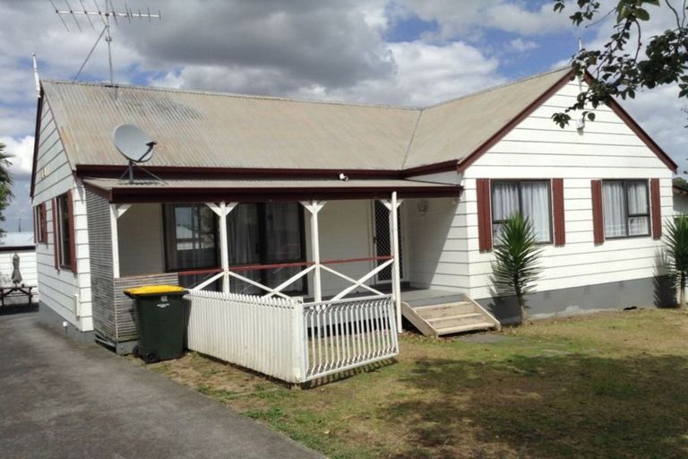 Photo of property in 5 Massine Place, Randwick Park, Auckland, 2105