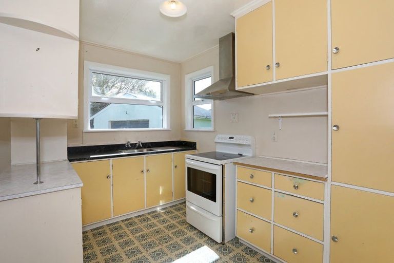 Photo of property in 14 Freyberg Street, Feilding, 4702