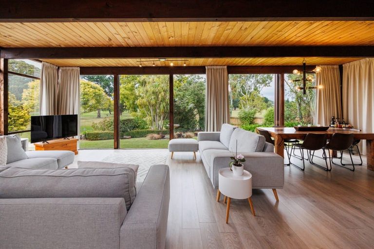 Photo of property in 9 Belmont Place, Terrace End, Palmerston North, 4410