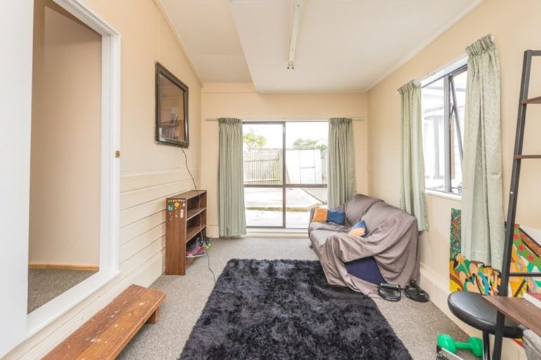 Photo of property in 82 Treadwell Street, Springvale, Whanganui, 4501