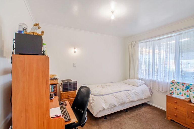 Photo of property in 21 Hamlin Road, Mount Wellington, Auckland, 1060