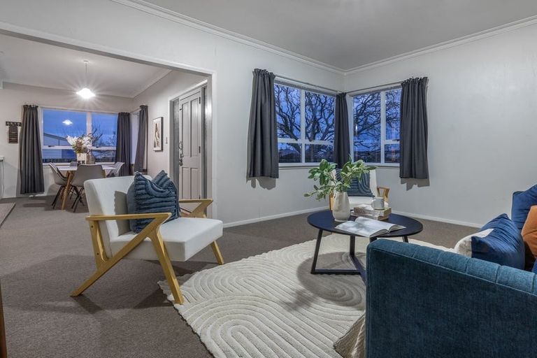 Photo of property in 1 Quinn Road, Levin, 5510