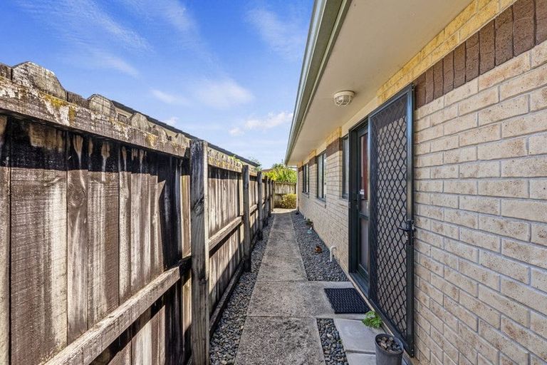 Photo of property in 19 Emmerdale Avenue, Papakura, 2110