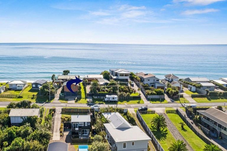 Photo of property in 159 Pukehina Parade, Pukehina, Te Puke, 3189