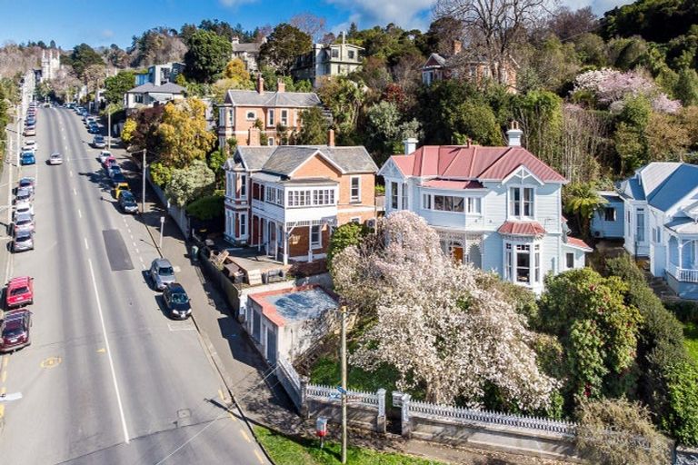 Photo of property in 2 Royal Terrace, Dunedin Central, Dunedin, 9016