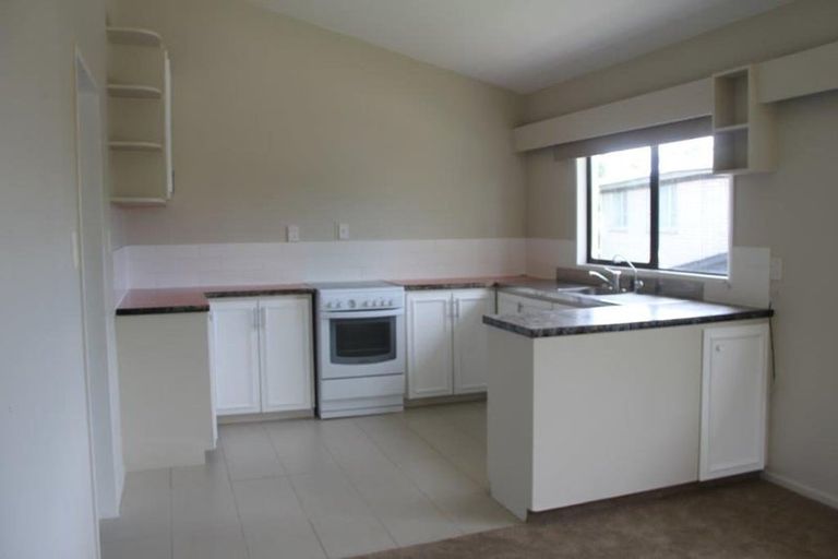 Photo of property in 116b Wellington Street, Pukekohe, 2120