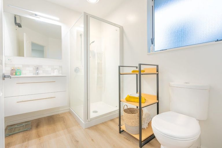 Photo of property in 99 Avonhead Road, Avonhead, Christchurch, 8042