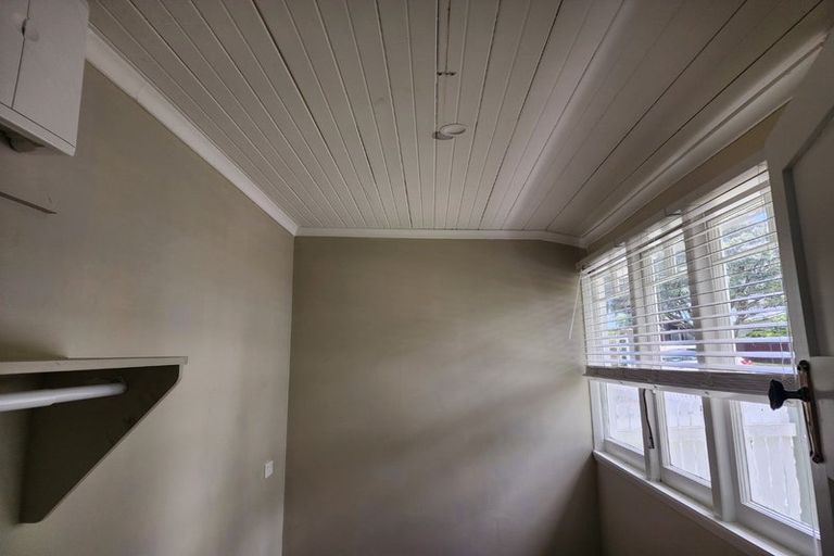 Photo of property in 6 Nikau Street, Eastbourne, Lower Hutt, 5013