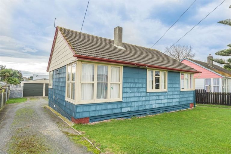 Photo of property in 171 Puriri Street, Castlecliff, Whanganui, 4501