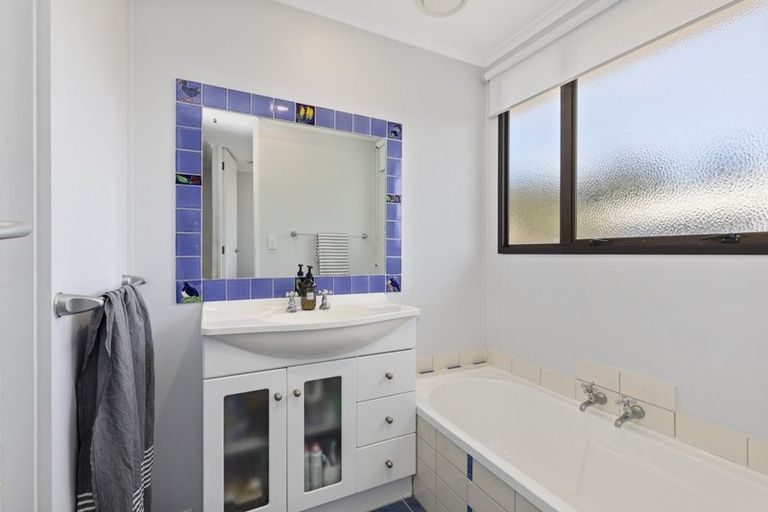 Photo of property in 20 Fenchurch Grove, Stokes Valley, Lower Hutt, 5019