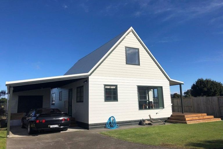 Photo of property in 884b Papamoa Beach Road, Papamoa Beach, Papamoa, 3118