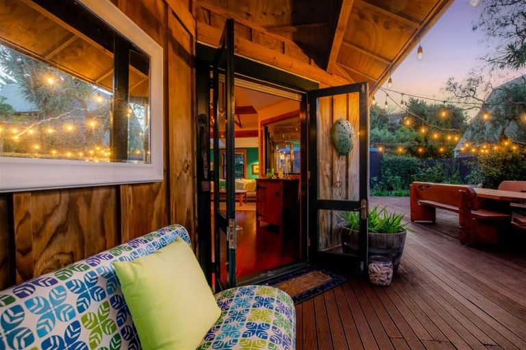 Photo of property in 48 Margaret Road, Raumati Beach, Paraparaumu, 5032