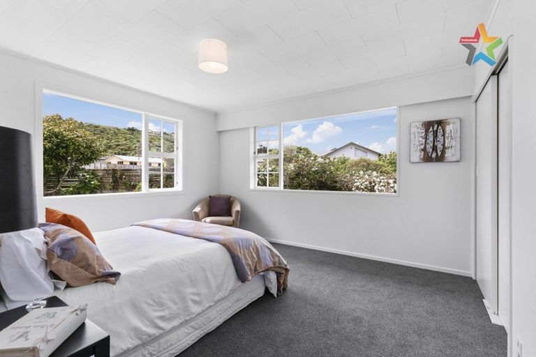 Photo of property in 2 Waipounamu Drive, Kelson, Lower Hutt, 5010