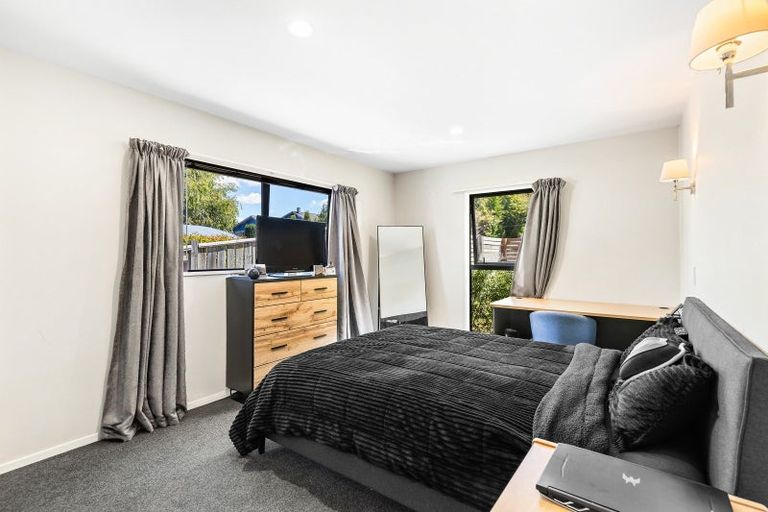 Photo of property in 13a Avalon Crescent, Fernhill, Queenstown, 9300