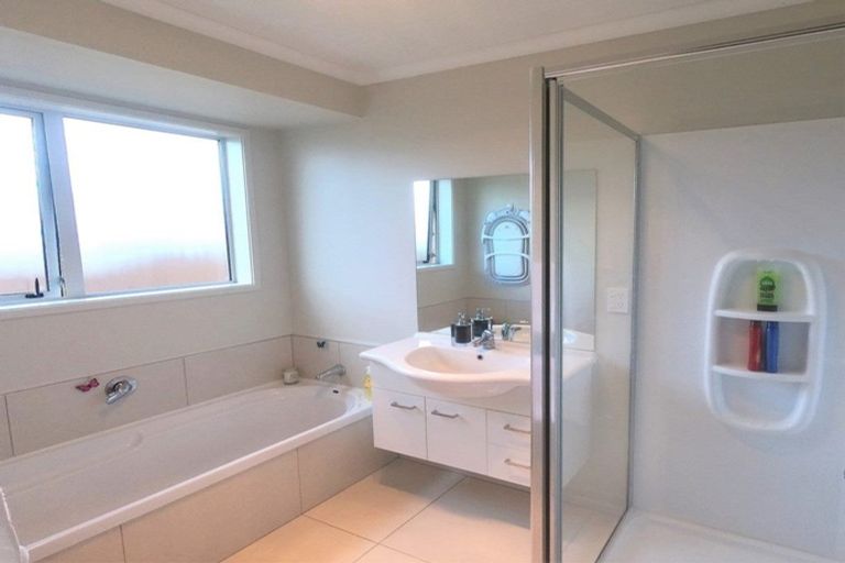 Photo of property in 32 North Crest Drive, Onerahi, Whangarei, 0110