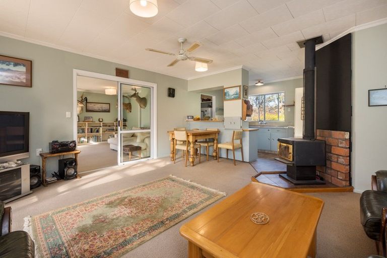 Photo of property in 5820 Kenepuru Road, Waitaria Bay, Picton, 7282