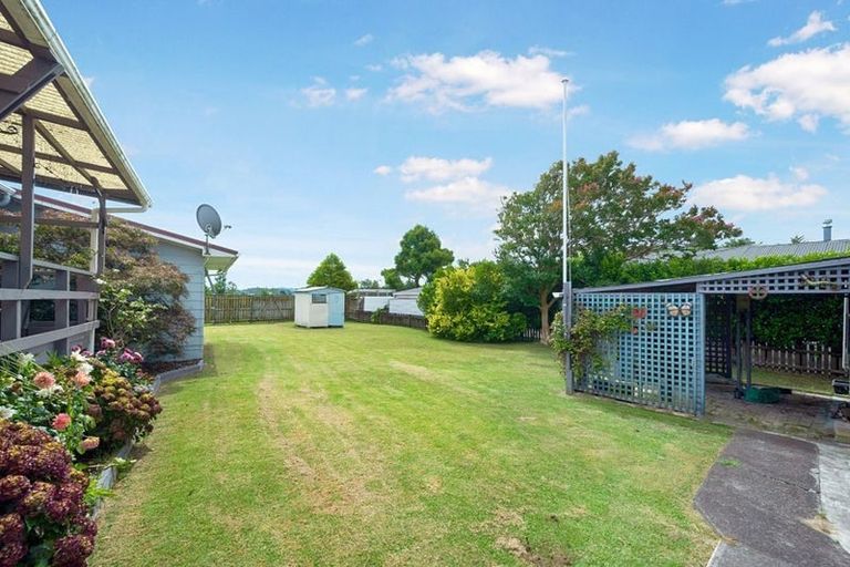 Photo of property in 2 Tapu Road, Huapai, Kumeu, 0810