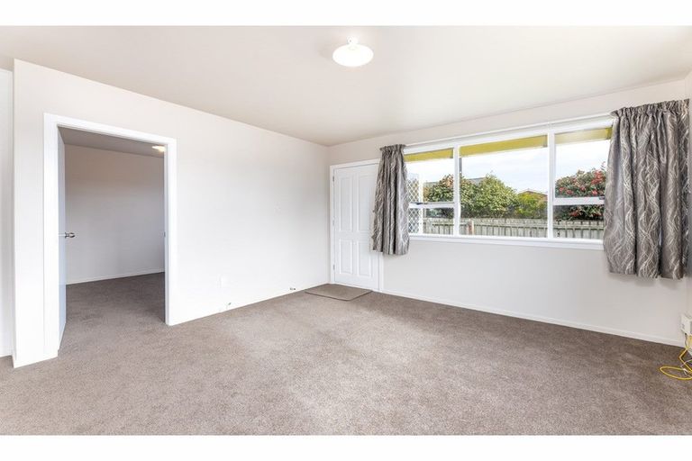 Photo of property in 1/90 Charles Street, Waltham, Christchurch, 8011