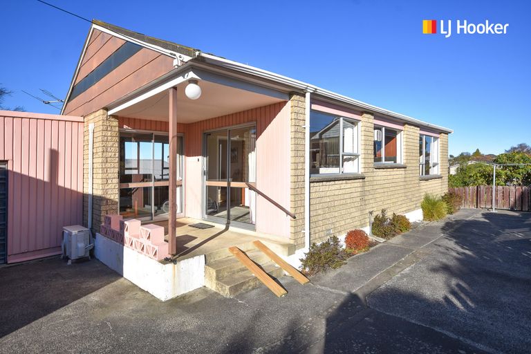Photo of property in 18 Argyle Street, Mornington, Dunedin, 9011