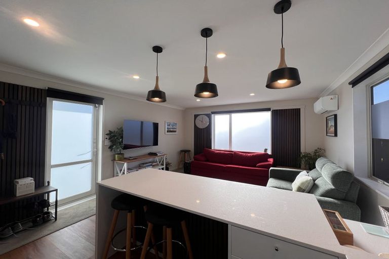 Photo of property in 14 Pounamu Place, Pegasus, 7612