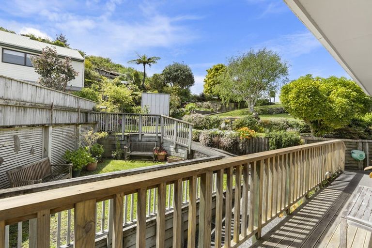 Photo of property in 13 Hibiscus Grove, Maungaraki, Lower Hutt, 5010