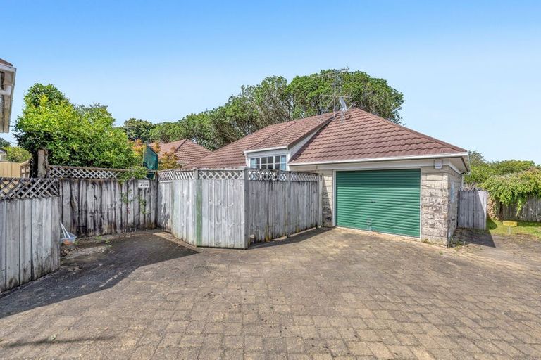 Photo of property in 4/2 Tampin Road, Hillpark, Auckland, 2102