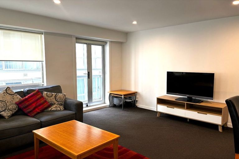 Photo of property in Terrace Heights Apartments, 3d/163 The Terrace, Wellington Central, Wellington, 6011