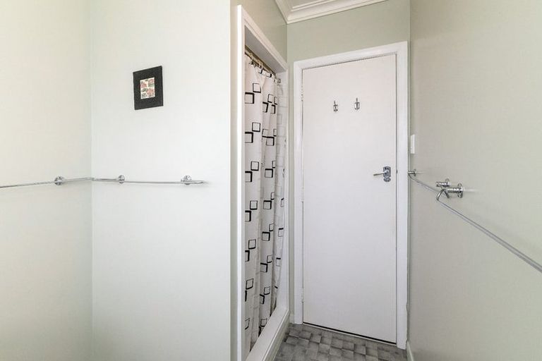 Photo of property in 145 Queen Street West, Levin, 5510