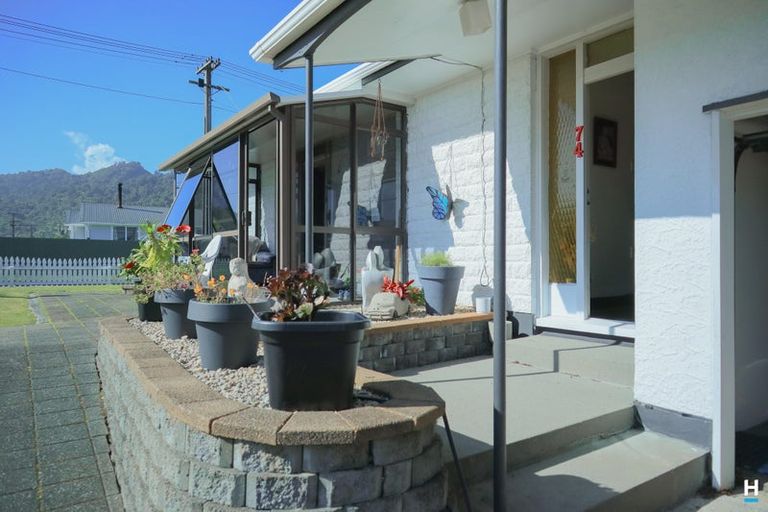 Photo of property in 74 Hall Street, Cobden, Greymouth, 7802