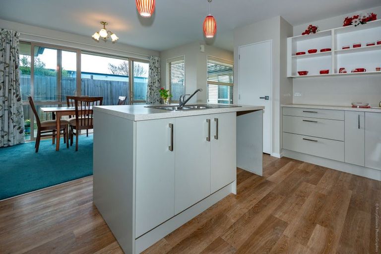 Photo of property in 51 Palmers Road, New Brighton, Christchurch, 8083