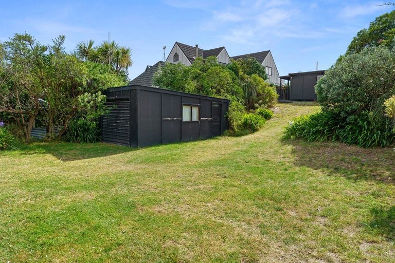 Photo of property in 35 Rodney Avenue, Te Horo Beach, Otaki, 5581