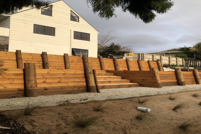 Photo of property in 18 Pelorus Street, Welcome Bay, Tauranga, 3112