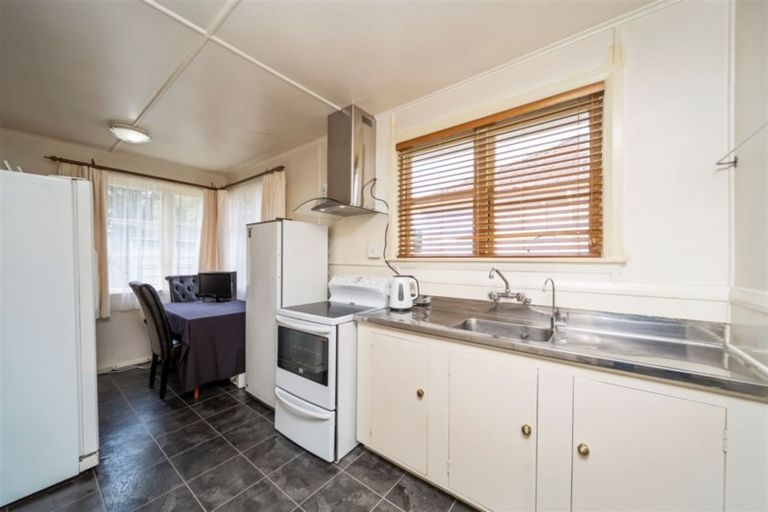 Photo of property in 68 Parsons Street, Frankleigh Park, New Plymouth, 4310