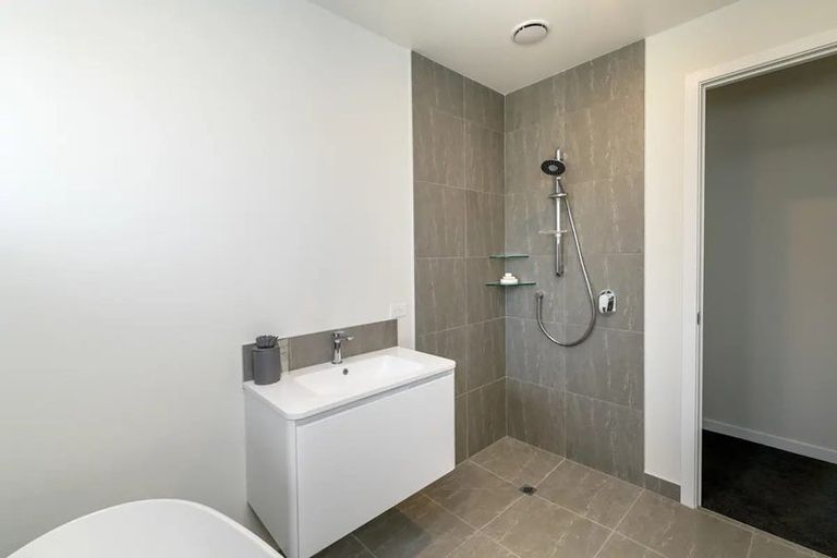 Photo of property in 108b Weraroa Road, Levin, 5510