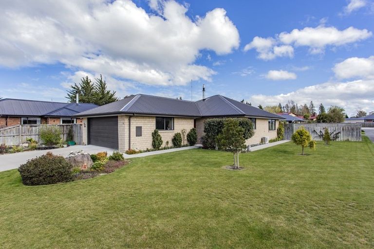 Photo of property in 9 Stonebridge Lane, Oxford, 7430