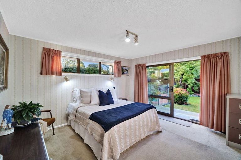 Photo of property in 287 Avonhead Road, Avonhead, Christchurch, 8042