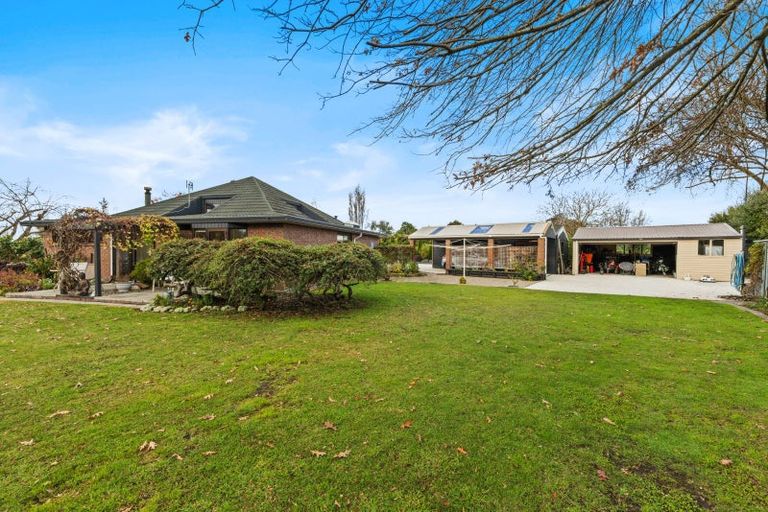 Photo of property in 37 Chinnerys Road, Woodend, 7610