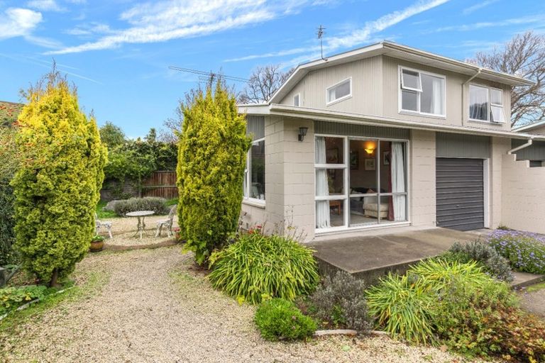 Photo of property in 3/32 Abberley Crescent, St Albans, Christchurch, 8014