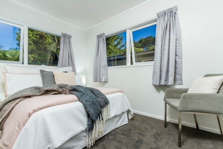 Photo of property in 60 Channel View Road, Campbells Bay, Auckland, 0630