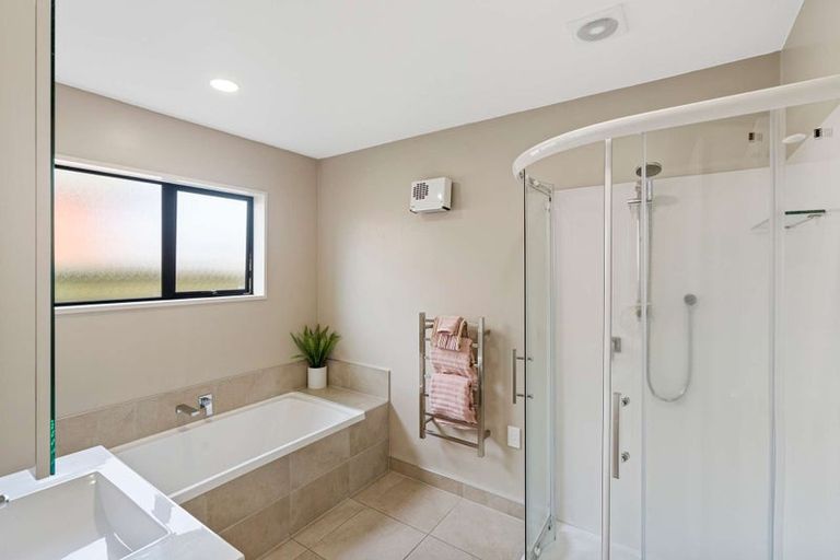 Photo of property in 36 Broadhaven Avenue, Parklands, Christchurch, 8083