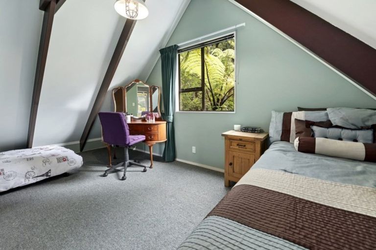 Photo of property in 79 Sunbrae Drive, Silverstream, Upper Hutt, 5019