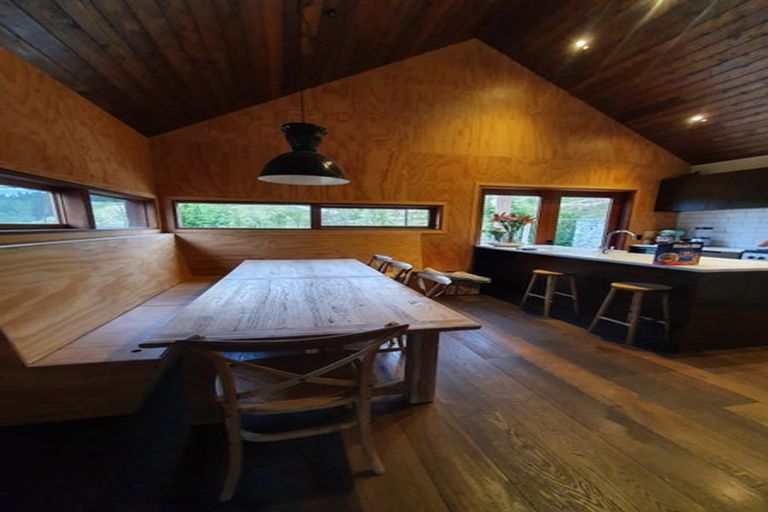 Photo of property in 43 Threepwood Road, Lake Hayes, Queenstown, 9371