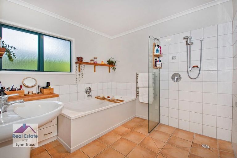 Photo of property in 11e Lupton Avenue, Kensington, Whangarei, 0112