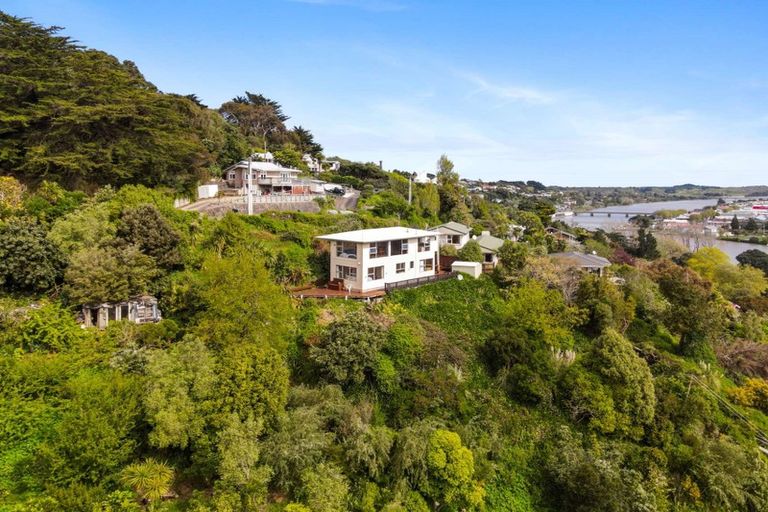 Photo of property in 27 Wairere Road, Bastia Hill, Whanganui, 4500