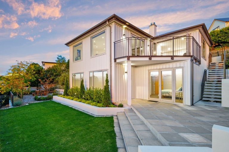 Photo of property in 4 Yelverton Place, Huntsbury, Christchurch, 8022