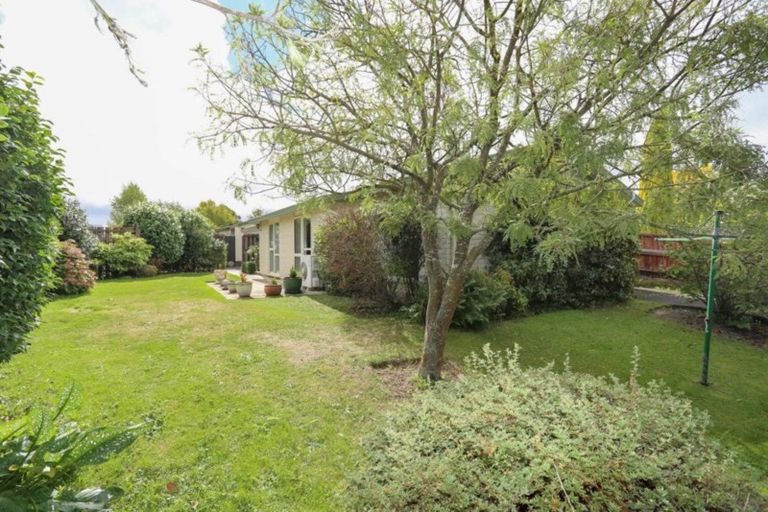 Photo of property in 2/65 Whitby Street, Burnside, Christchurch, 8053